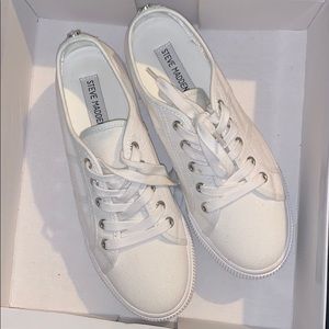 Steve Madden Emmi Platform Sneaker